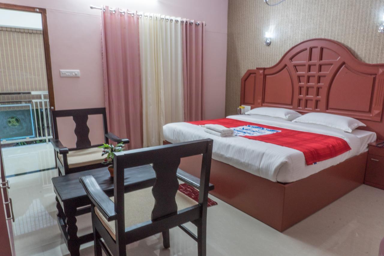 Clirind Resort Athirappilly Extérieur photo