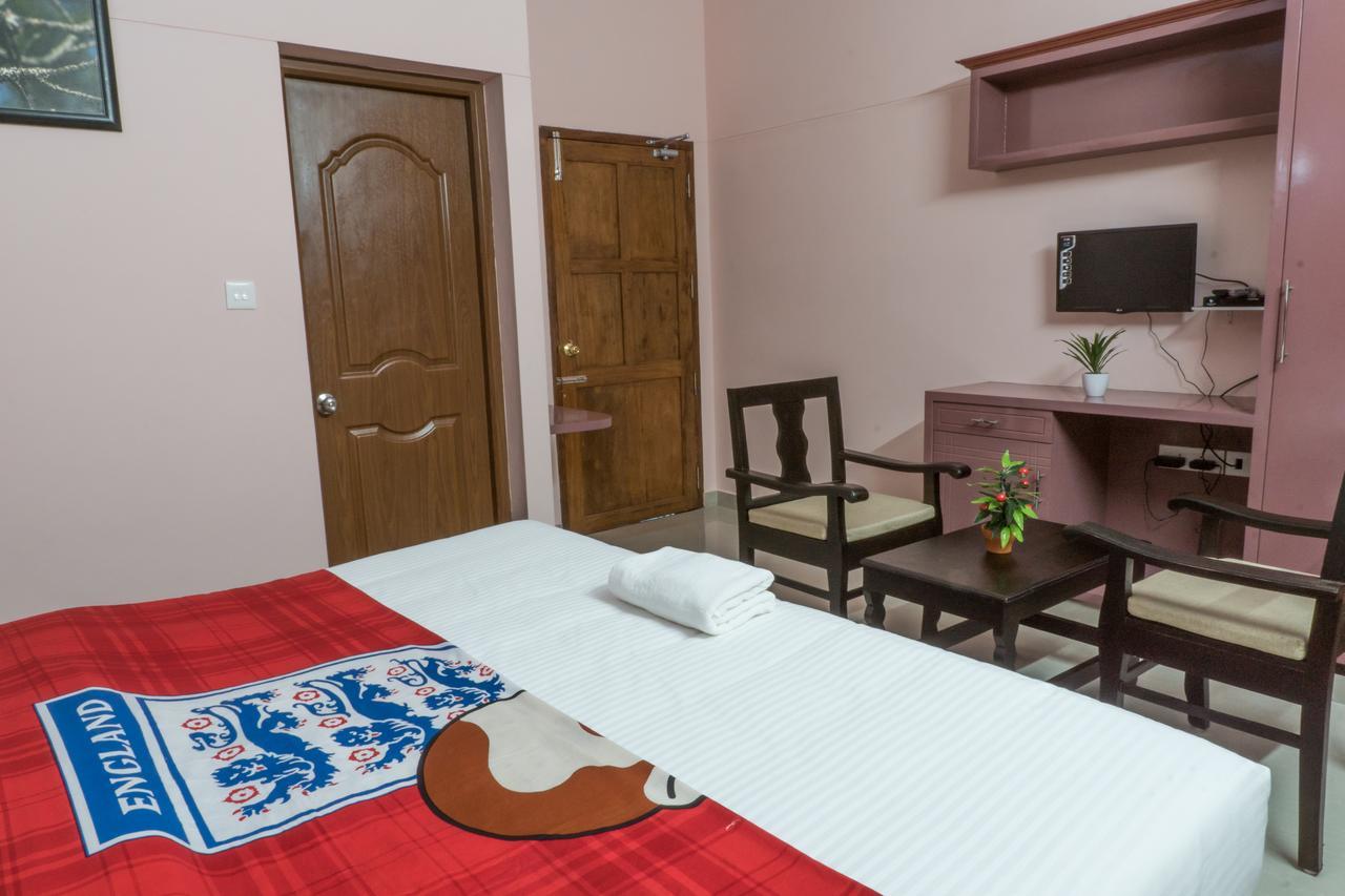 Clirind Resort Athirappilly Extérieur photo